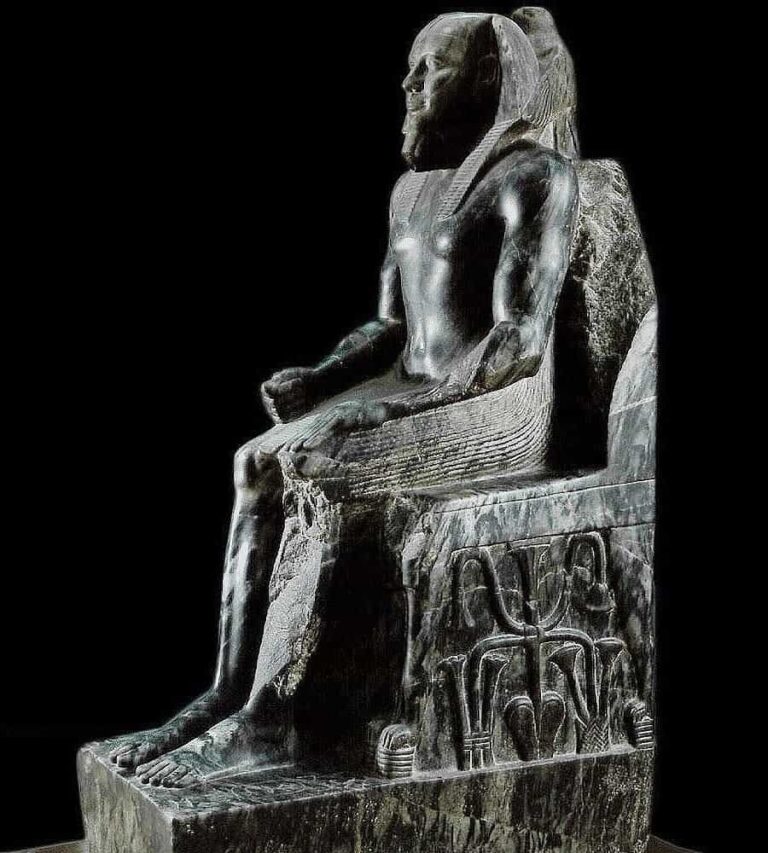 Eternal Majesty Khafre Enthroned