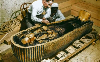The discovery of Tutankhamun in full color