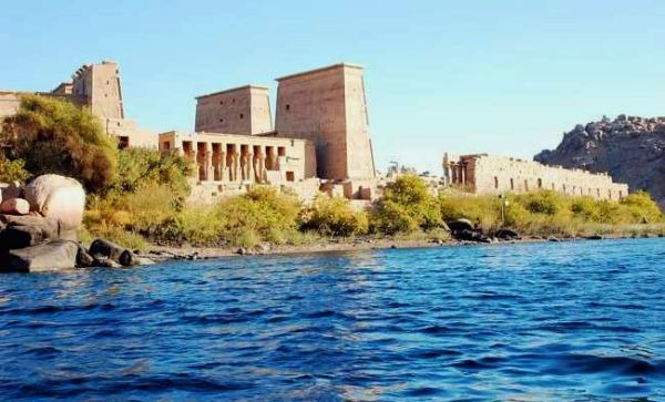 Ancient Egyptian Life On The Banks Of The Nile River