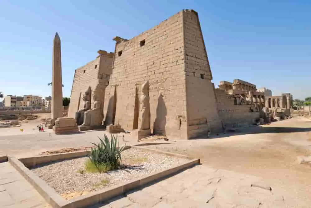 Luxor-Temple-Egyptian-temples-min.jpg.webp