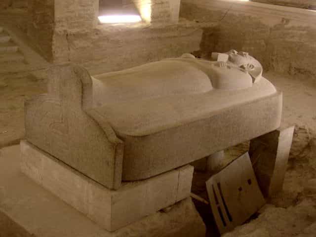 Merneptah: The elder king, son of Ramesses II